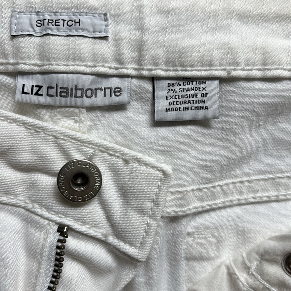 Liz Claiborne stretch white jean pants - Picture 2 of 8